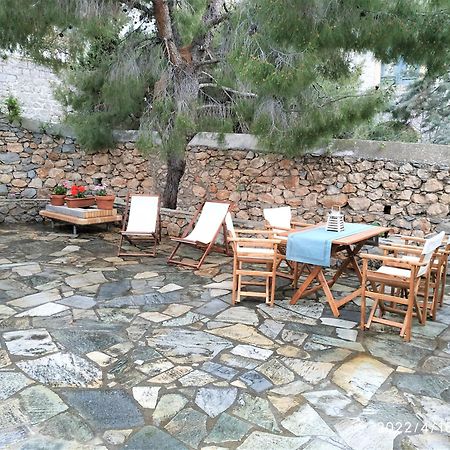 Pine Trees And Sea View Houses In Hydra - Daphne, Chloe, Myrto, Eleni Номер фото