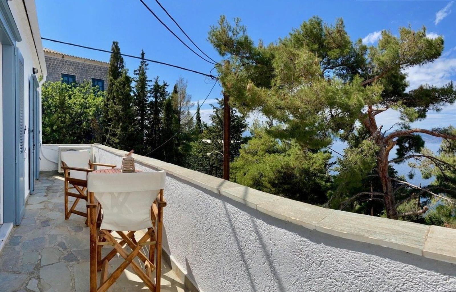 Pine Trees And Sea View Houses In Hydra - Daphne, Chloe, Myrto, Eleni Номер фото